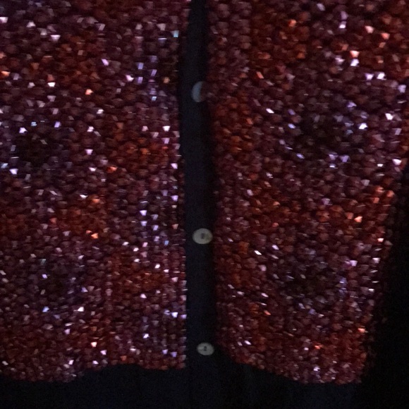 Bottom down blouse - Picture 3 of 3